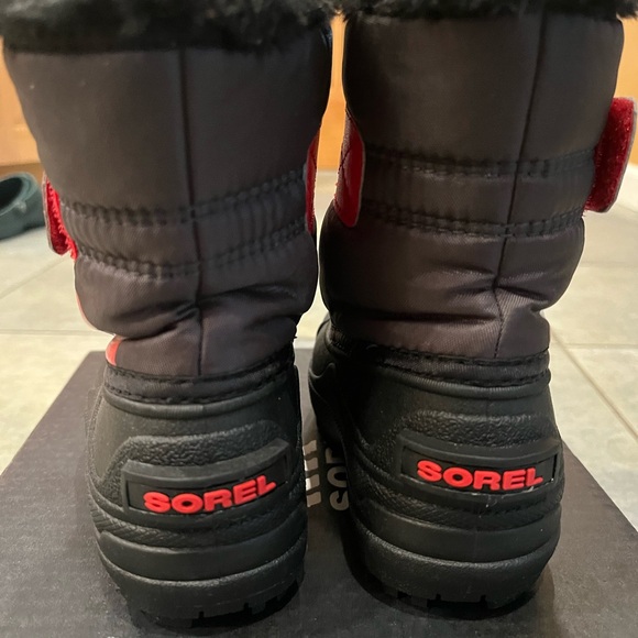 Sorel Children's Snow Commander Boots - Black and Bright Red - Picture 4 of 5